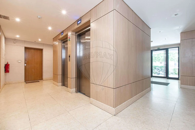 Apartamento T3 para Venda em Alverca do Ribatejo e Sobralinho Foto 5