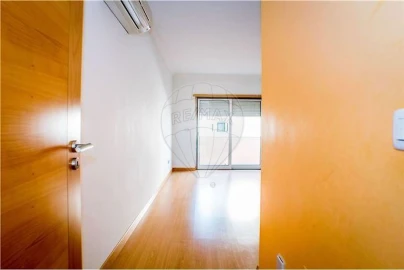 Apartamento T2 para Arrendamento em Póvoa de Santa Iria e Forte da Casa