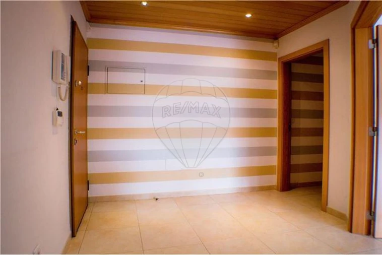 Apartamento T2 para Arrendamento em Póvoa de Santa Iria e Forte da Casa Foto 18