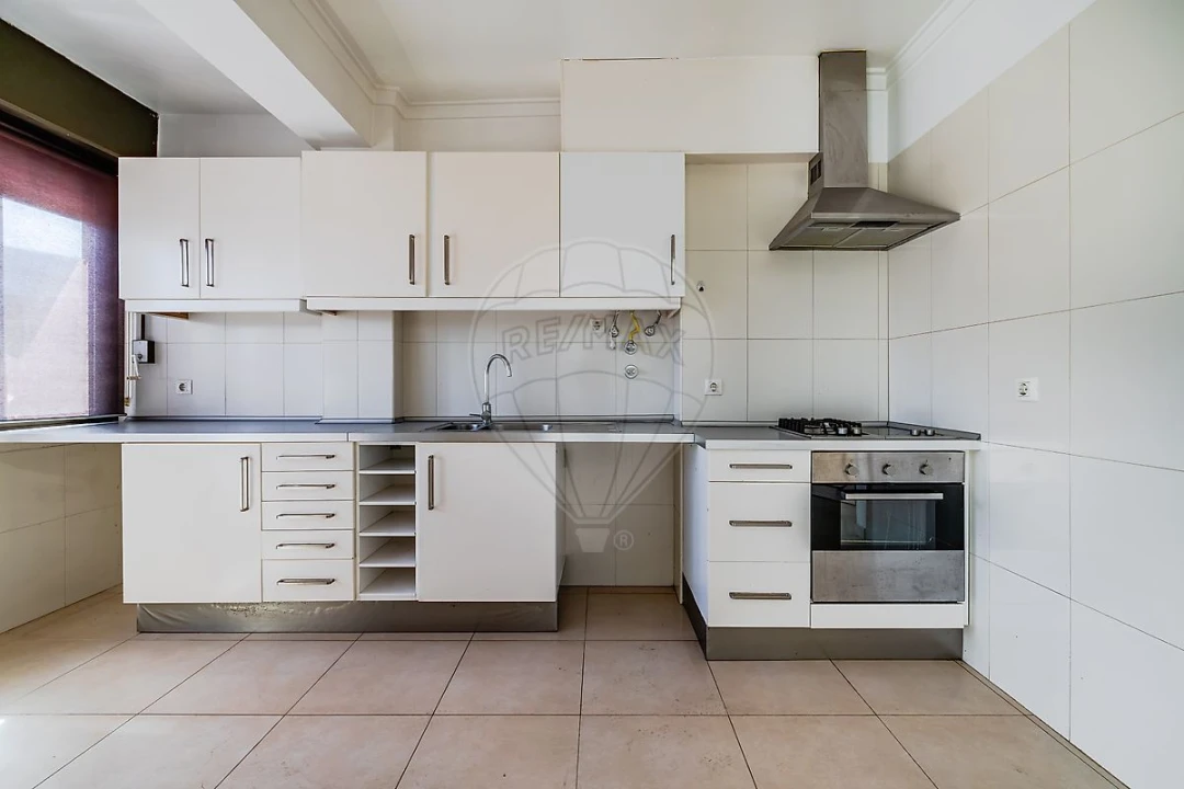 Apartamento T3 para Venda em Alverca do Ribatejo e Sobralinho Foto 7