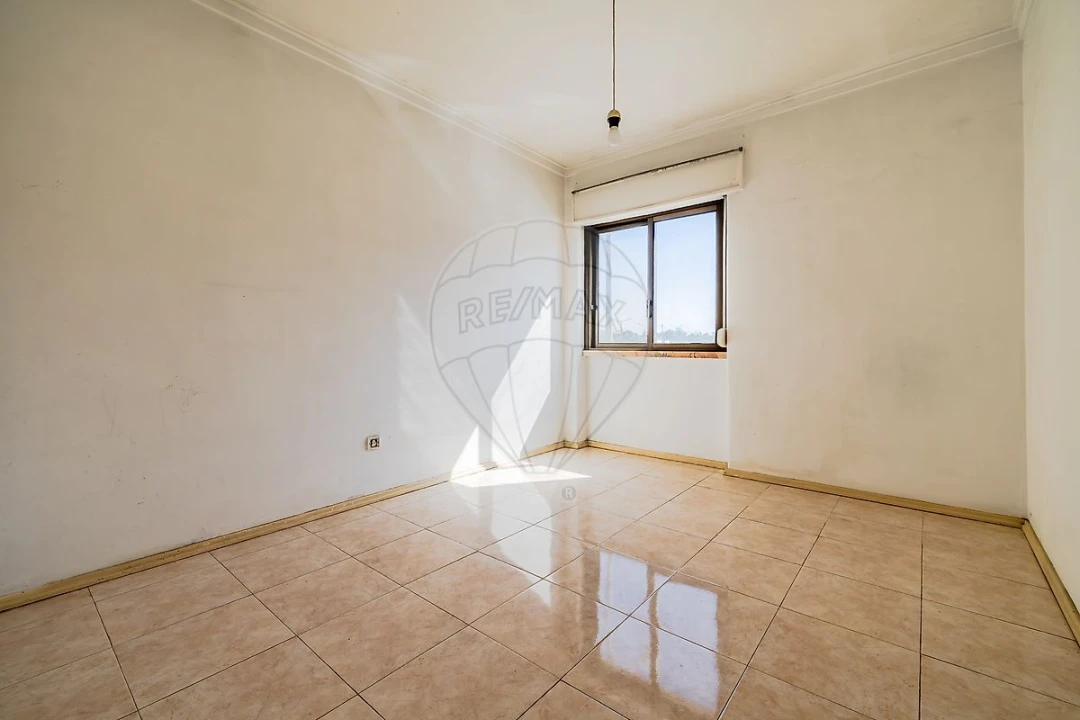 Apartamento T3 para Venda em Alverca do Ribatejo e Sobralinho Foto 18