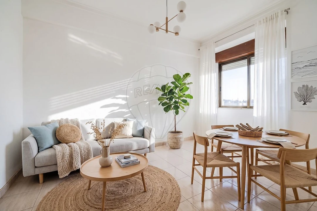 Apartamento T3 para Venda em Alverca do Ribatejo e Sobralinho Foto 1