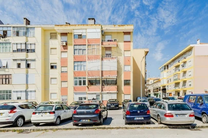 Apartamento T3 para Venda em Alverca do Ribatejo e Sobralinho