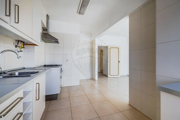 Apartamento T3 para Venda em Alverca do Ribatejo e Sobralinho Foto 9