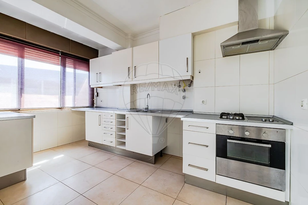 Apartamento T3 para Venda em Alverca do Ribatejo e Sobralinho Foto 5