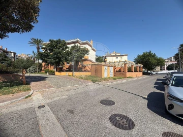 Garagem para Venda em Alverca do Ribatejo e Sobralinho
