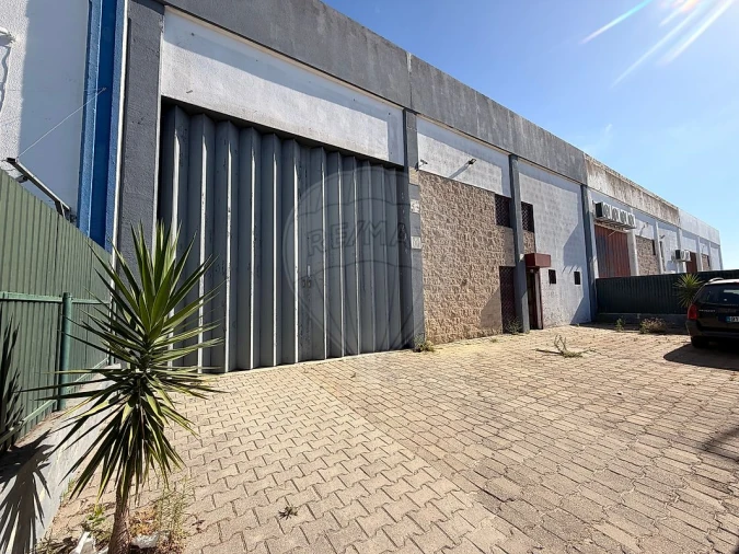 Armazém para Venda em Alhos Vedros Foto 13