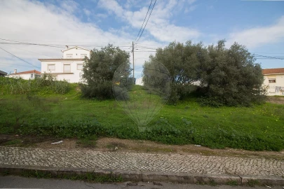 Terreno para Venda em Alenquer (Santo Estêvão e Triana)
