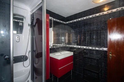 Apartamento T3 para Venda em Carregado e Cadafais