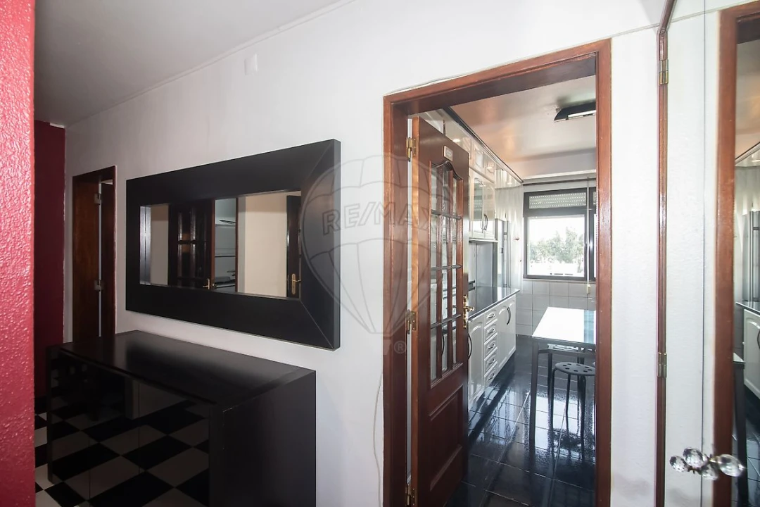 Apartamento T3 para Venda em Carregado e Cadafais Foto 27