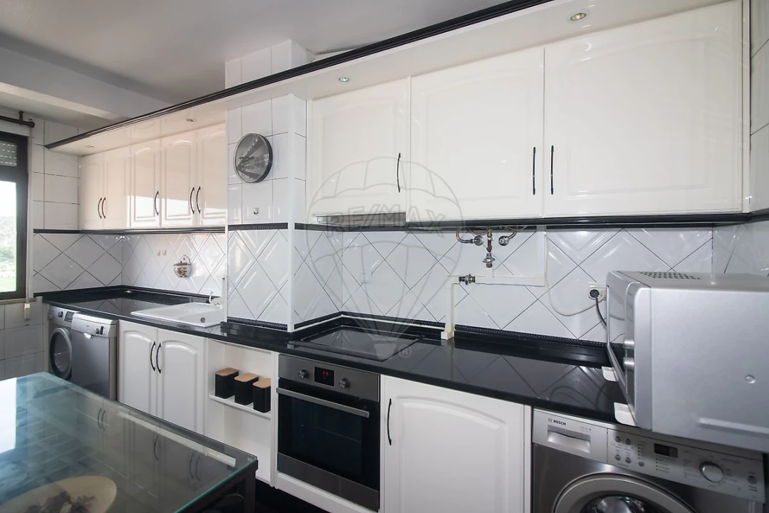 Apartamento T3 para Venda em Carregado e Cadafais Foto 19
