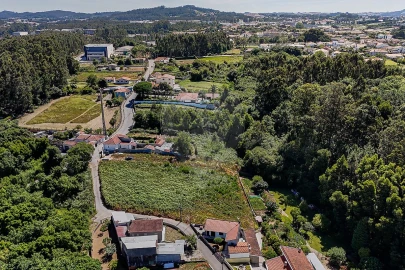 Terreno para Venda em Anta e Guetim