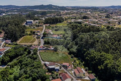 Terreno para Venda em Anta e Guetim