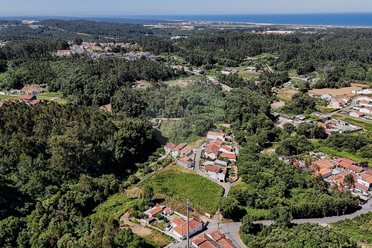 Terreno para Venda em Anta e Guetim Foto 2