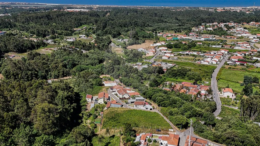 Terreno para Venda em Anta e Guetim