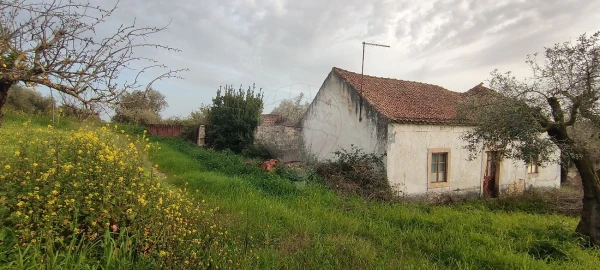 Moradia T3 para Venda em Azambujeira e Malaqueijo