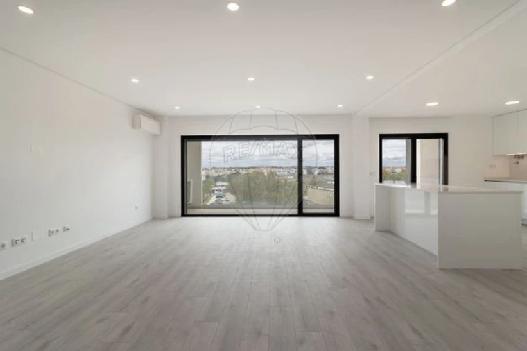 Apartamento T5 para Venda em Montijo e Afonsoeiro Foto 11