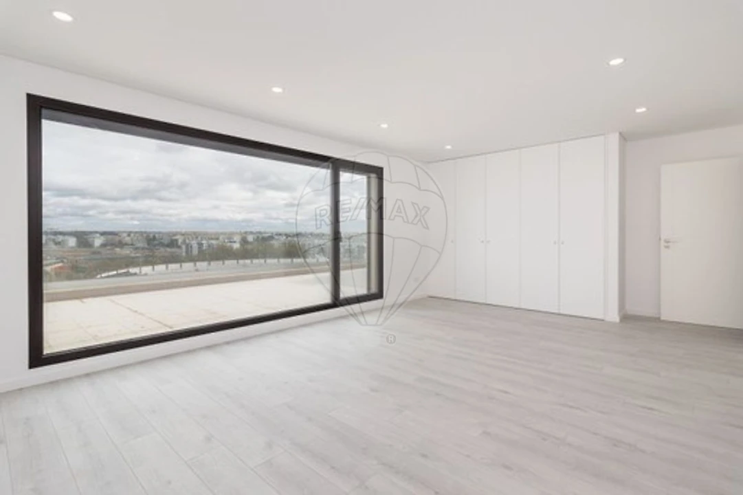 Apartamento T5 para Venda em Montijo e Afonsoeiro Foto 5