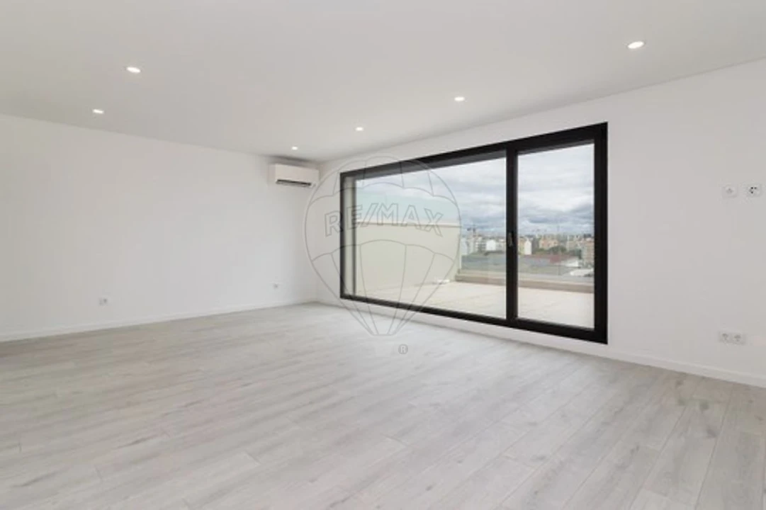 Apartamento T5 para Venda em Montijo e Afonsoeiro Foto 28