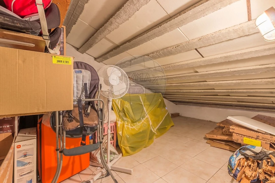 Apartamento T2 para Venda em Quinta do Conde Foto 15