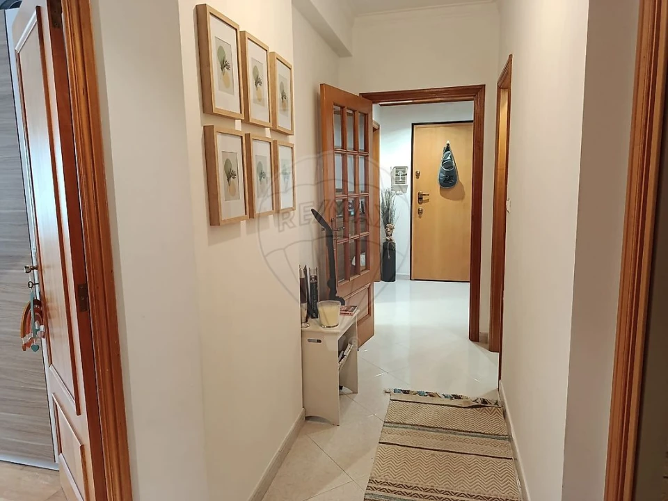 Apartamento T2 para Venda em Quinta do Conde Foto 12