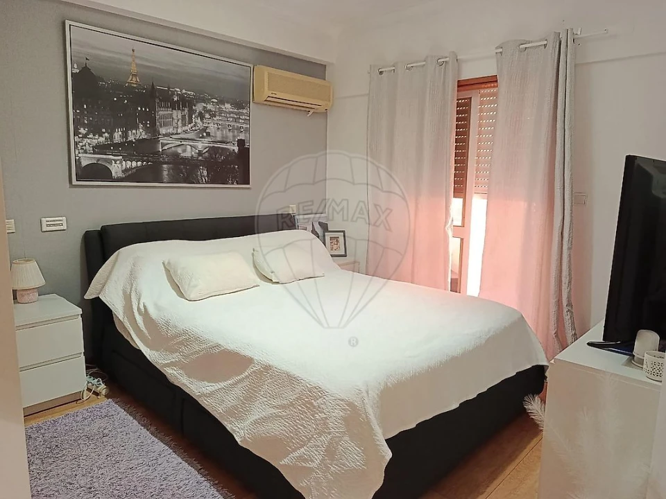 Apartamento T2 para Venda em Quinta do Conde Foto 9