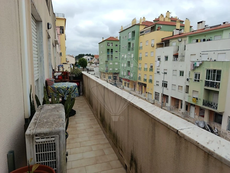 Apartamento T2 para Venda em Quinta do Conde Foto 7