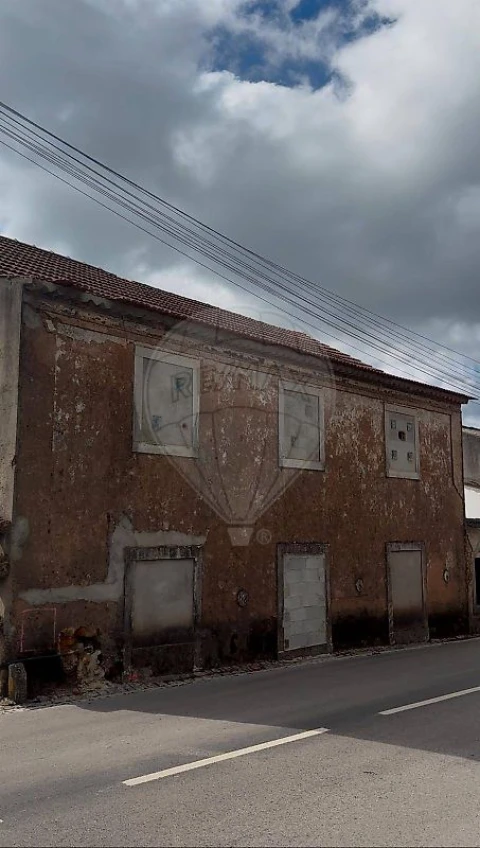 Armazém para Venda em Aguda