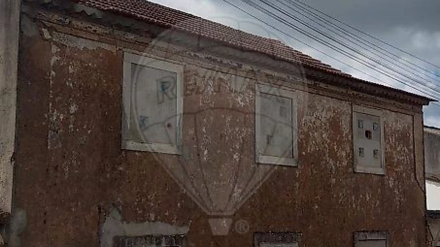 Armazém para Venda em Aguda