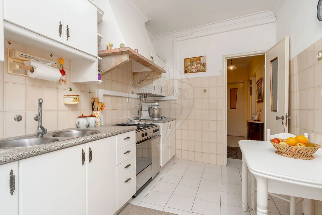 Apartamento T2 para Venda em Laranjeiro e Feijó Foto 7