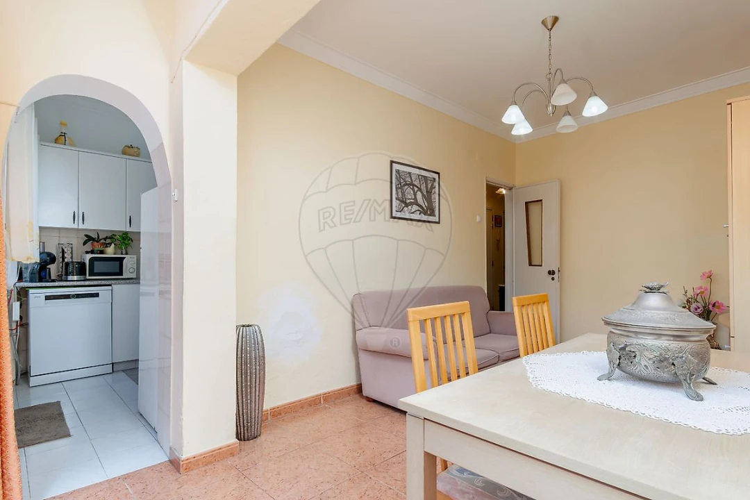 Apartamento T2 para Venda em Laranjeiro e Feijó Foto 13