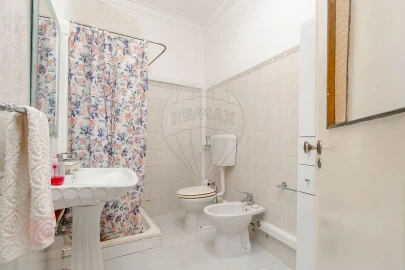 Apartamento T2 para Venda em Laranjeiro e Feijó