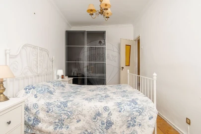 Apartamento T2 para Venda em Laranjeiro e Feijó