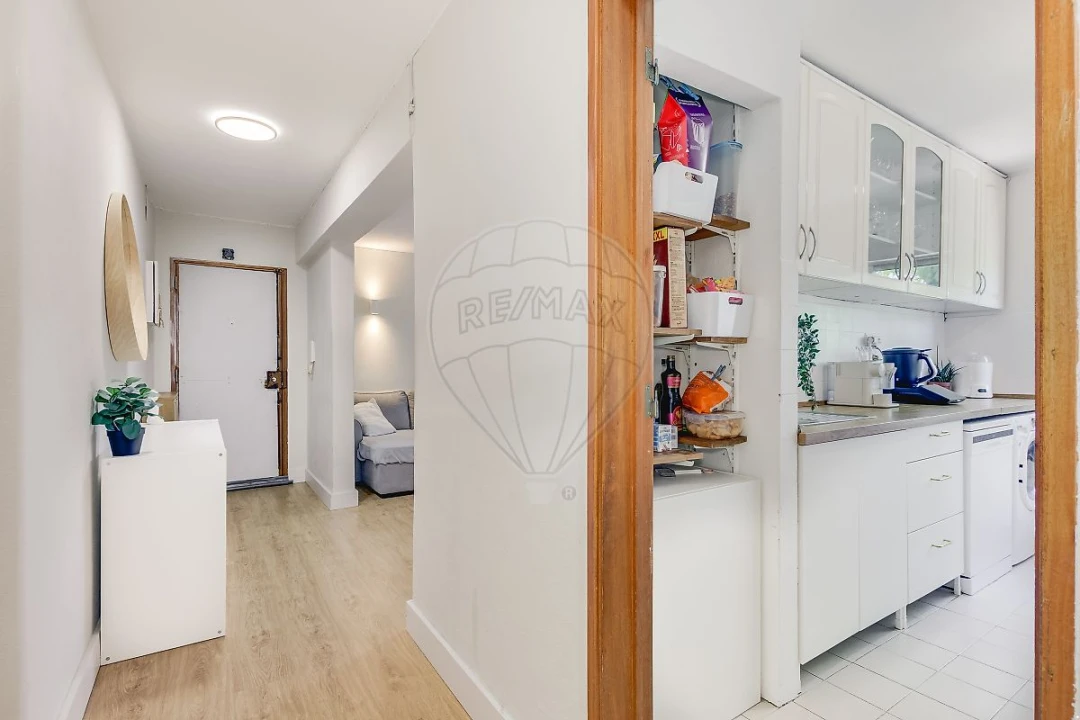Apartamento T2 para Venda em Casal de Cambra Foto 7