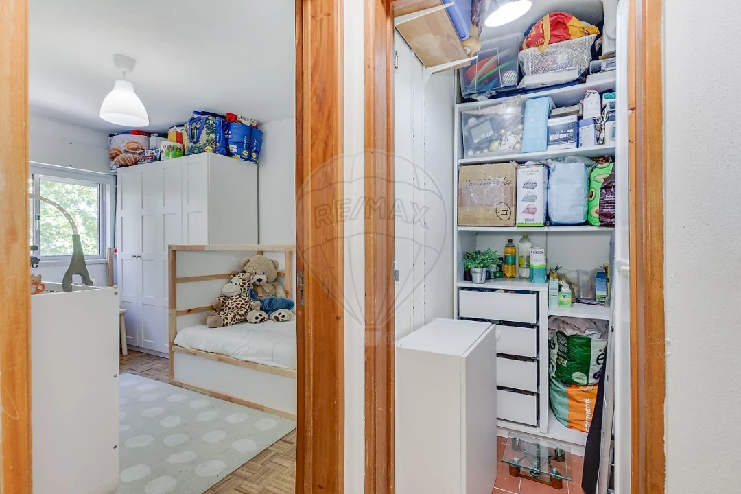 Apartamento T2 para Venda em Casal de Cambra Foto 13