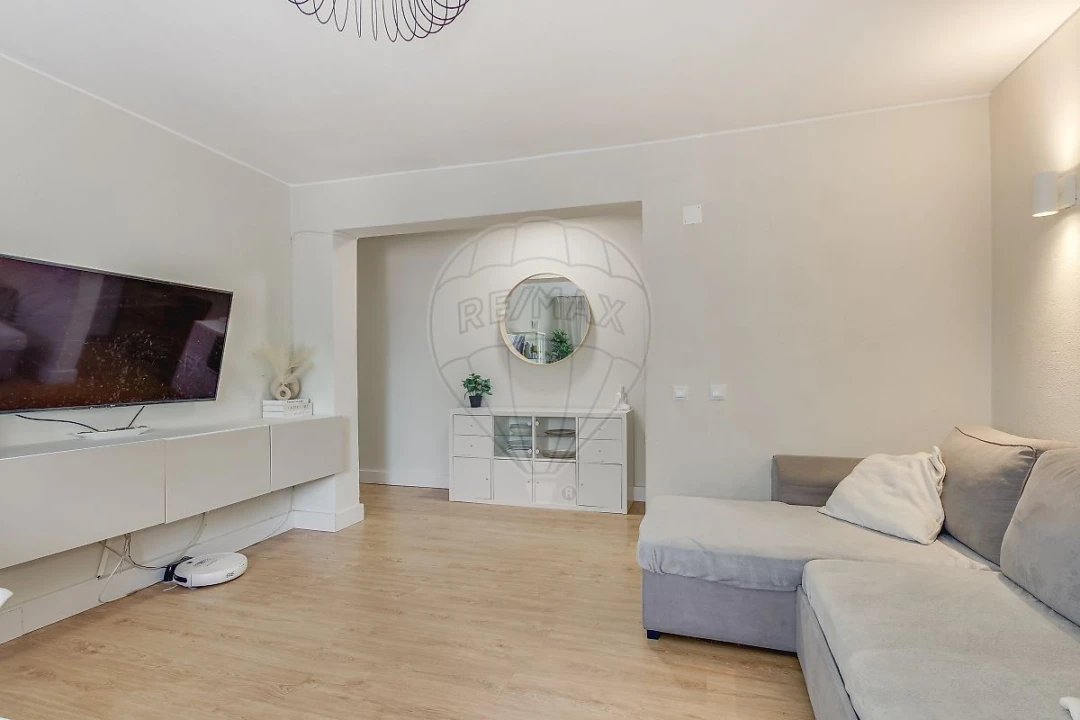 Apartamento T2 para Venda em Casal de Cambra Foto 4