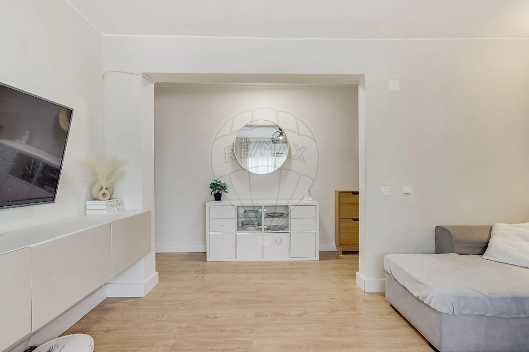 Apartamento T2 para Venda em Casal de Cambra Foto 6