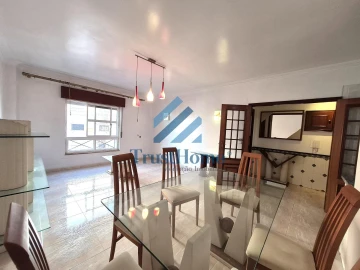 Apartamento para Venda em Agualva e Mira-Sintra