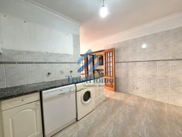 Apartamento para Venda em Agualva e Mira-Sintra