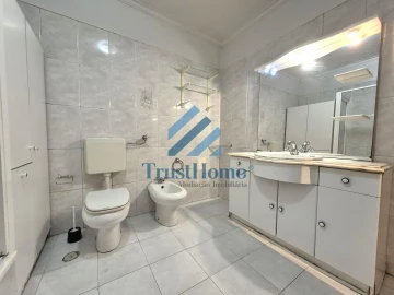 Apartamento para Venda em Agualva e Mira-Sintra