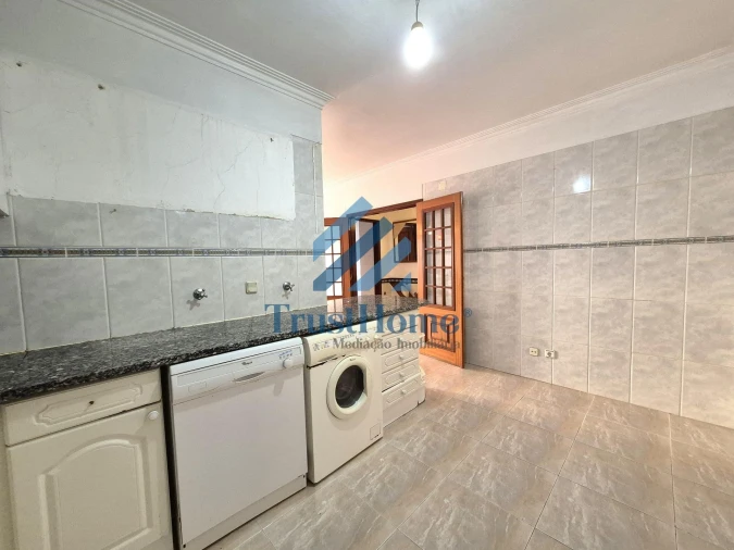 Apartamento para Venda em Agualva e Mira-Sintra Foto 11