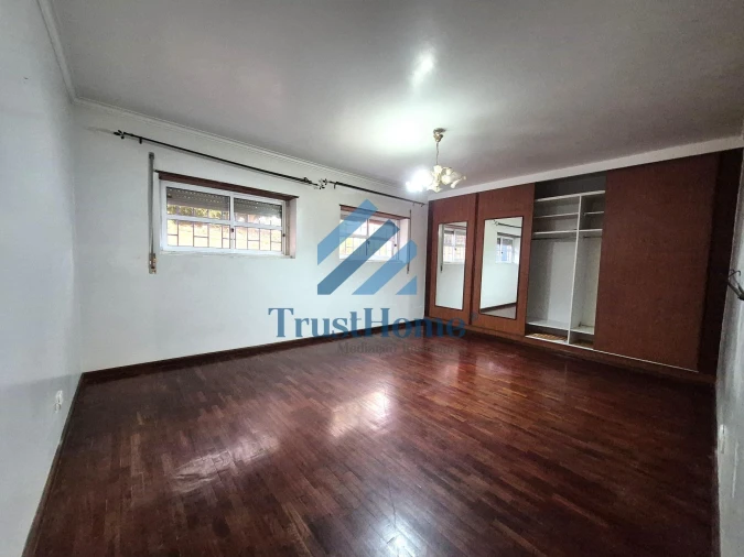 Apartamento para Venda em Agualva e Mira-Sintra Foto 13