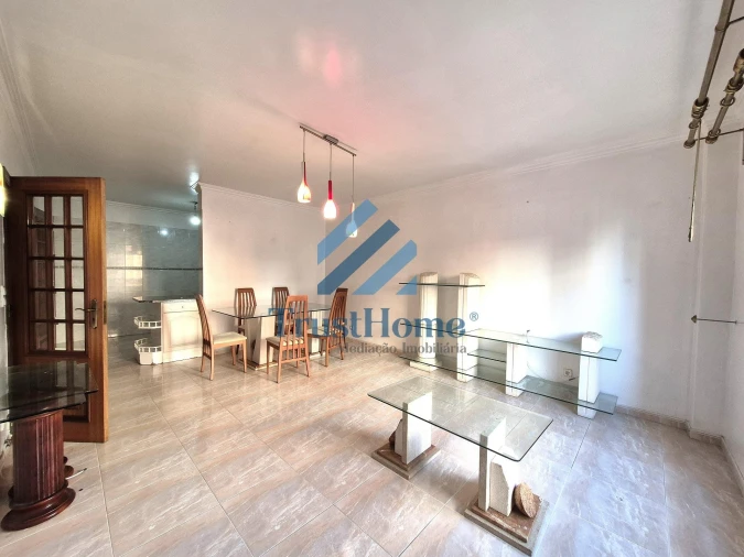 Apartamento para Venda em Agualva e Mira-Sintra Foto 4