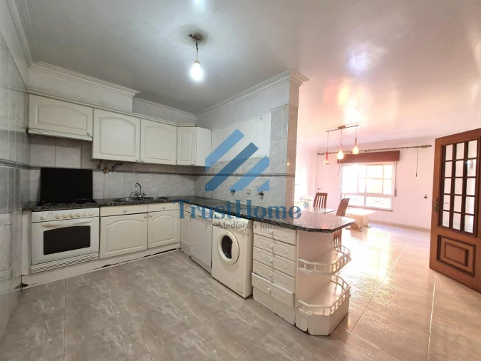Apartamento para Venda em Agualva e Mira-Sintra Foto 8