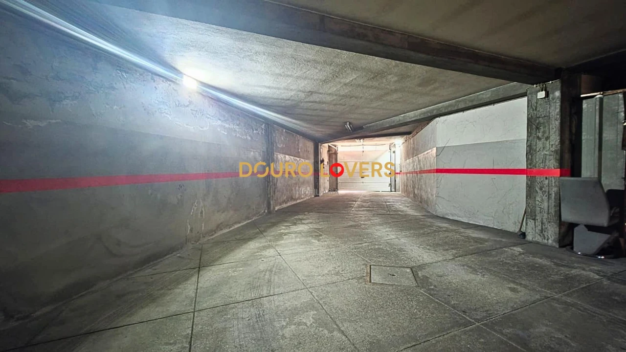 Apartamento T2 para Venda em Rio Tinto Foto 31