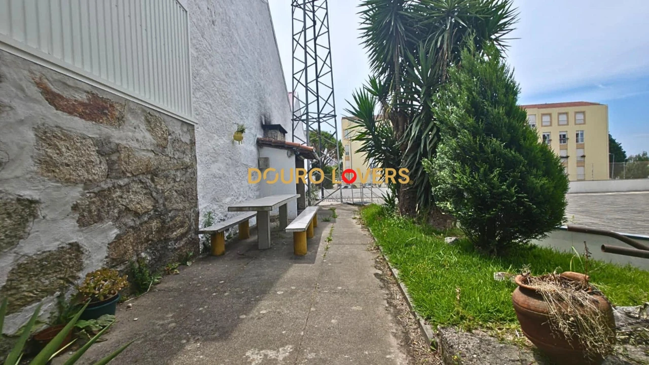 Apartamento T2 para Venda em Rio Tinto Foto 33