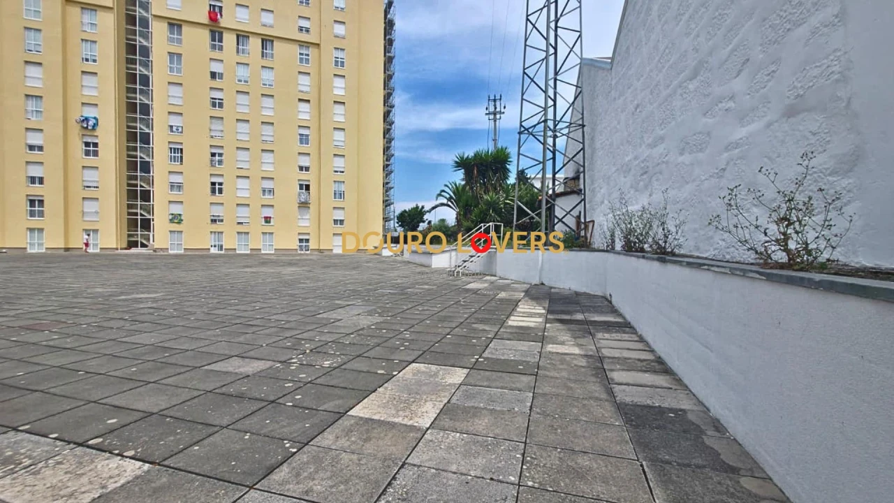 Apartamento T2 para Venda em Rio Tinto Foto 34