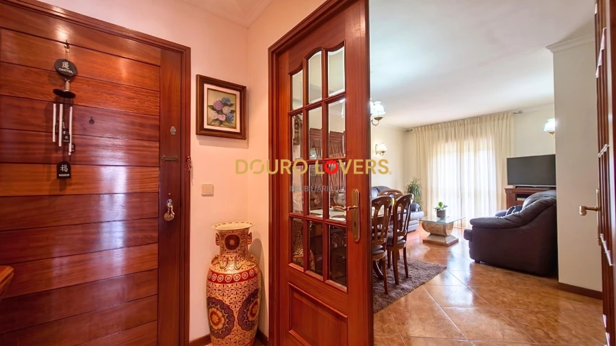 Apartamento T2 para Venda em Rio Tinto Foto 3