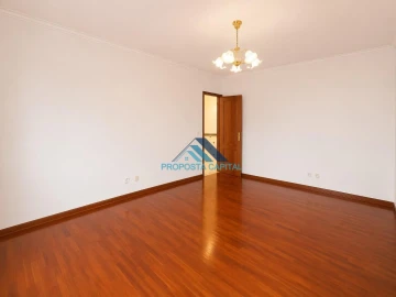 Apartamento T2 para Venda em Agualva e Mira-Sintra