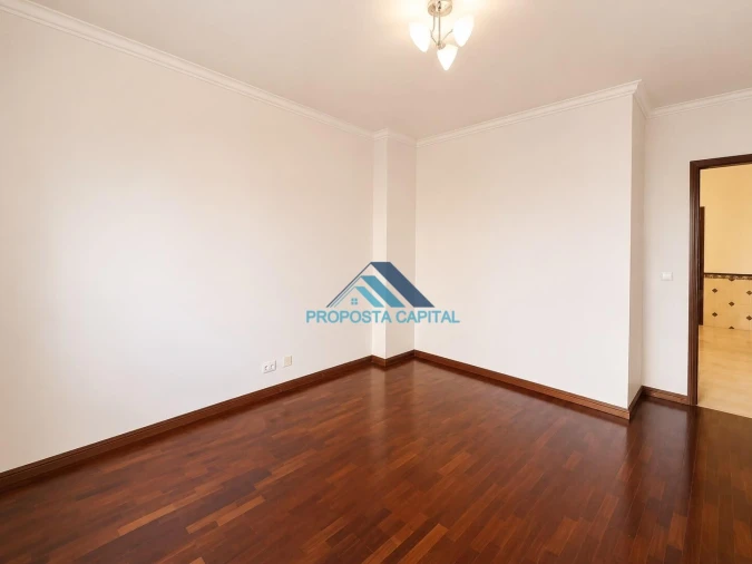 Apartamento T2 para Venda em Agualva e Mira-Sintra Foto 15
